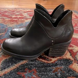 Born ankle boots